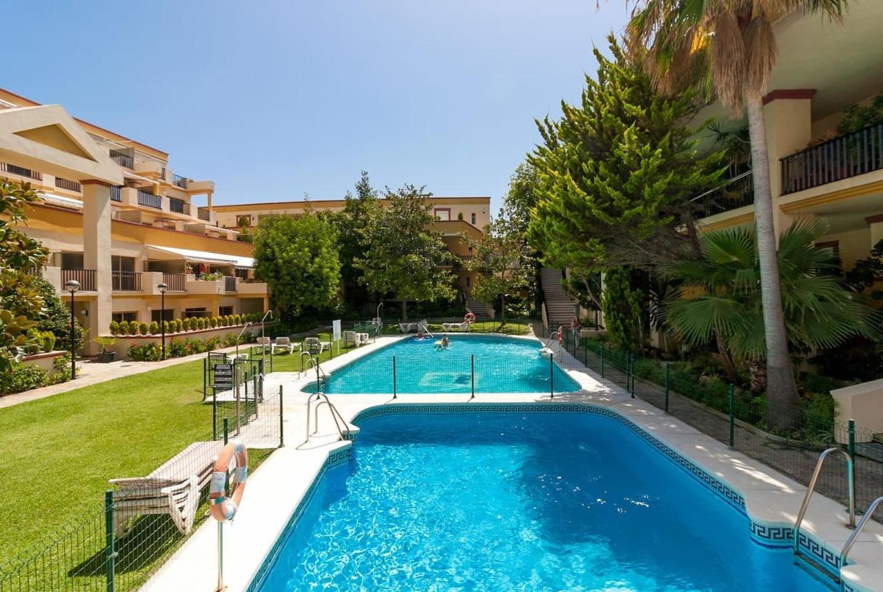 Oleholidays 224 Romana Playa Con Vistas Al Mar Марбеля Екстериор снимка
